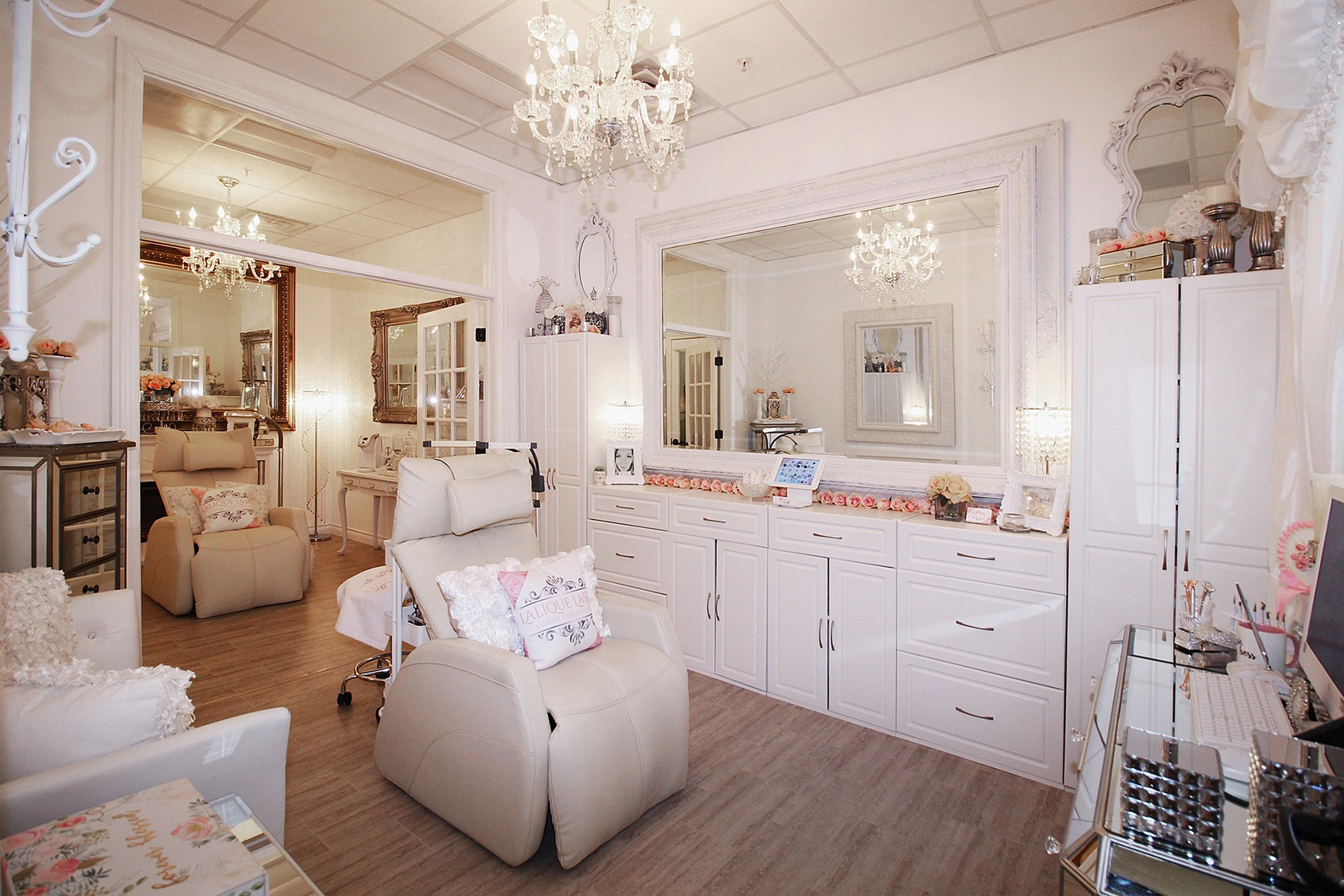 145 Willow Bend, Crystal, MN 55428